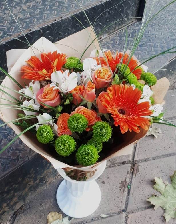 Букет цветов из: Герберы, Хризантемы, Альстромерии и Розы в Левой Россоши