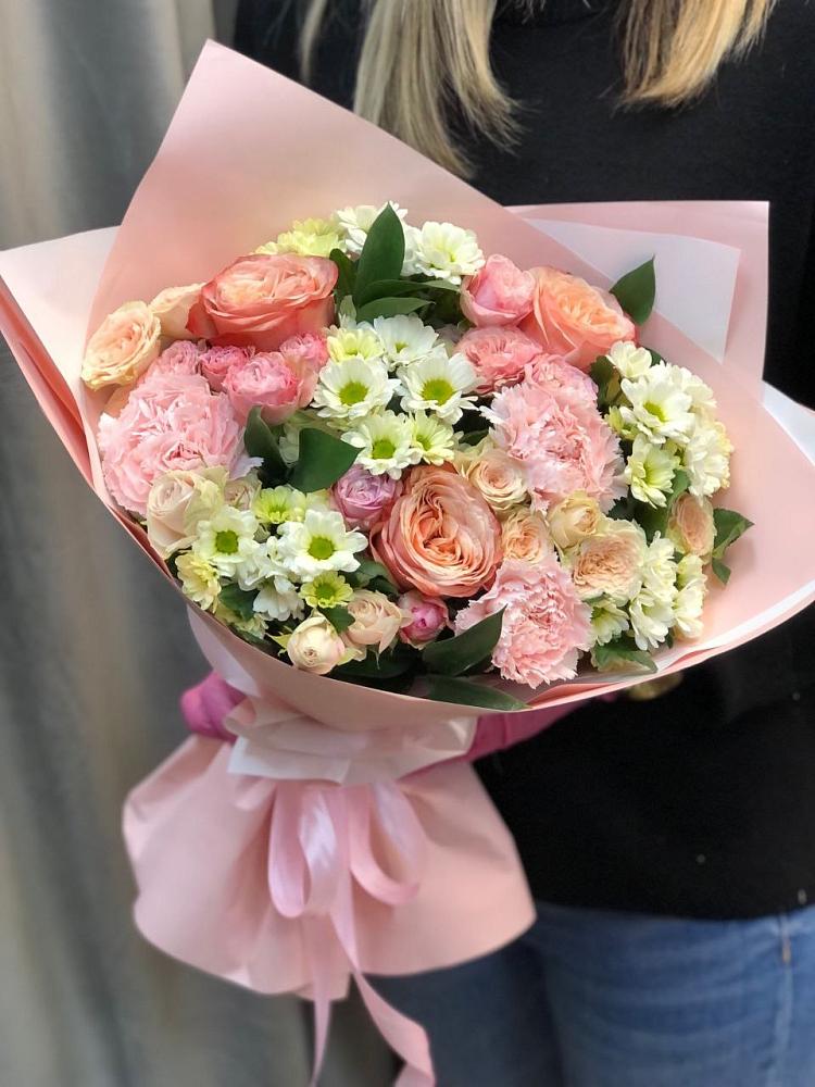 Букет цветов из: Гвоздики, Розы и Хризантемы в Левой Россоши