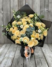 Букет цветов из:  Розы и Лизиантусы в Левой Россоши
