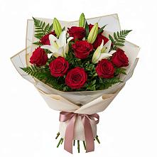 Букет цветов из:  Лилии и Розы #REPLACE_PRED# Левой Россоши