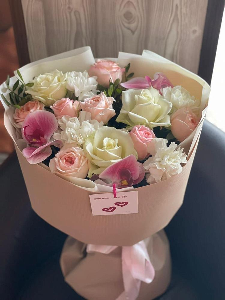 Букет цветов из: Орхидеи, Розы и Гвоздики в Левой Россоши