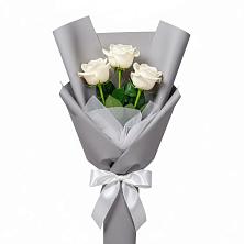 Букет 3 белые розы в Левой Россоши