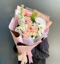 Букет цветов из:  Хризантемы и Розы в Левой Россоши
