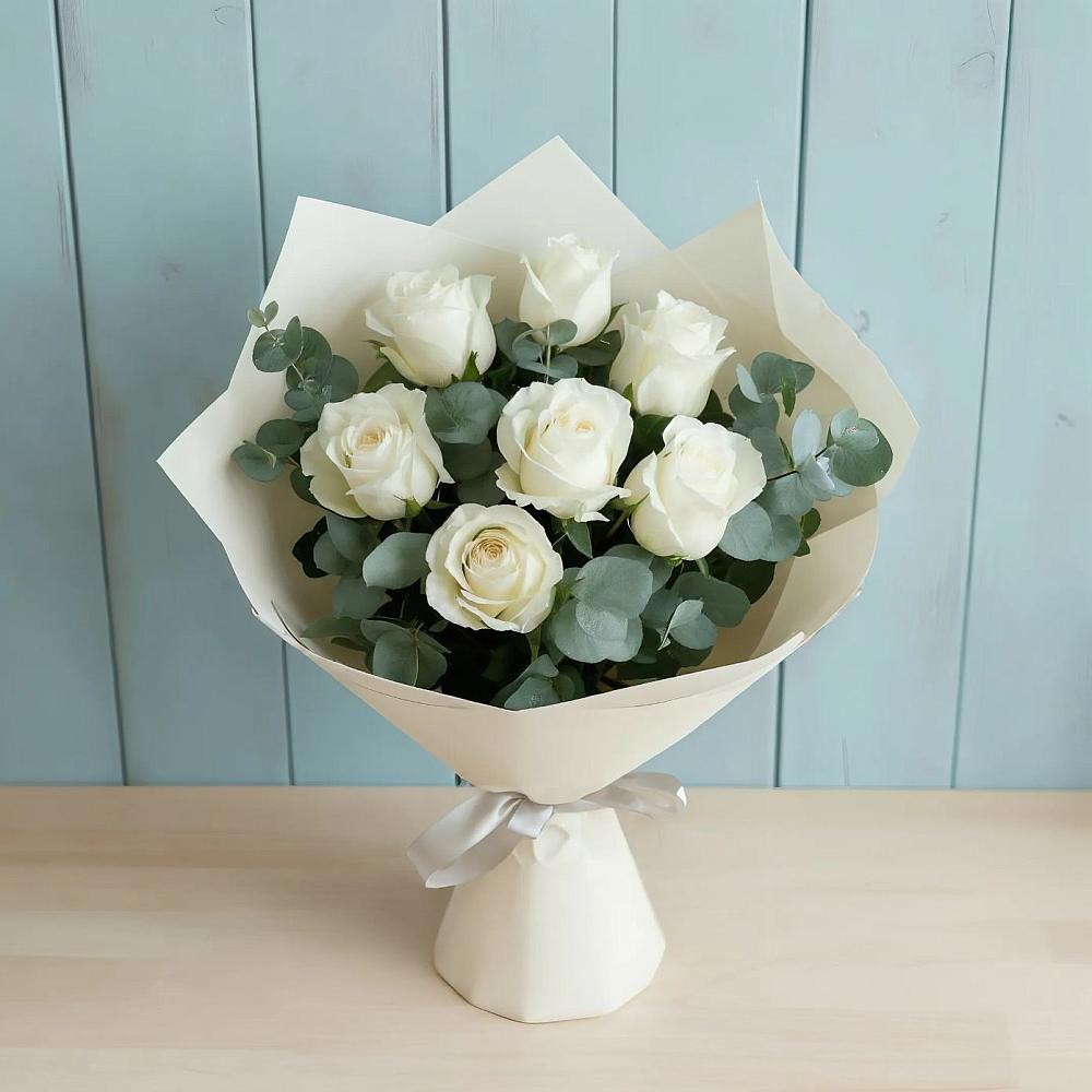 Букет Белые розы в Эвкалипте в Левой Россоши