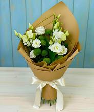 Букет цветов из:  Хризантемы и Лизиантусы #REPLACE_PRED# Левой Россоши