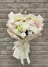 Букет цветов из:  Гвоздики, Розы, Лизиантусы и Хризантемы в Левой Россоши