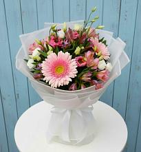 Букет цветов из:  Герберы, Альстромерии и Лизиантусы #REPLACE_PRED# Левой Россоши