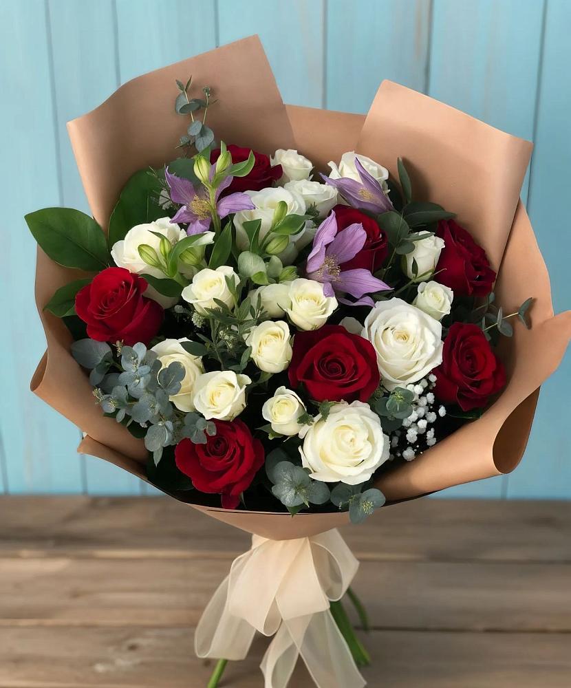 Букет цветов из: Розы и Альстромерии в Левой Россоши