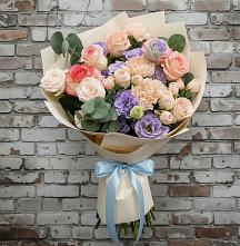 Букет цветов из:  Розы, Лизиантусы и Гвоздики #REPLACE_PRED# Левой Россоши